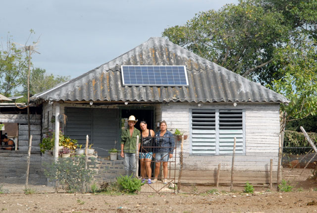 paneles-solares-01.jpg