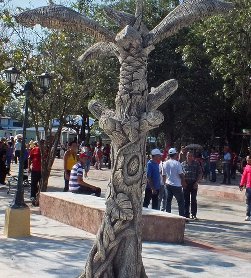 Foto: Radio Angulo escultura arbol silba
