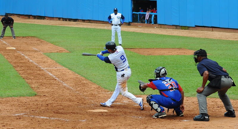 Beisbol cachorros 1