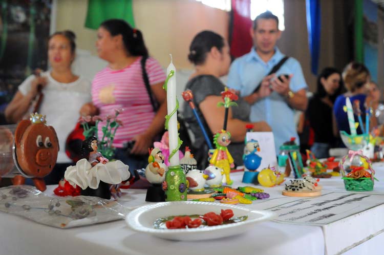 Academia de Artes Manuales Holguín