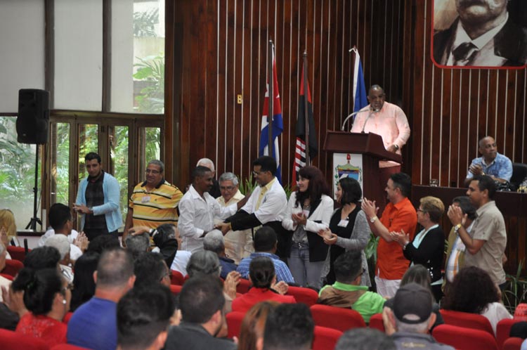 Delegación de Holguín al X Congreso de la Upec Delegación de Holguín al X Congreso de la Upec