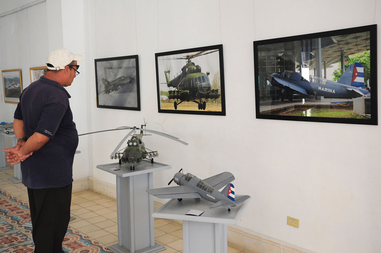 Exposición de aviones en miniatura. Fotos: Carlos Rafael