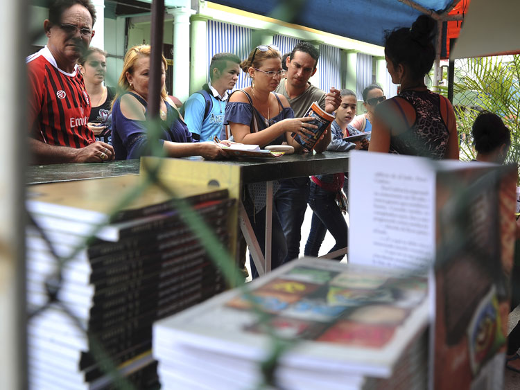 Postales de la Feria del Libro. Fotos: Carlos Rafael