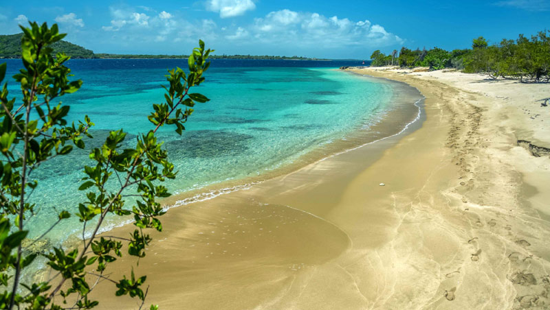 bahia de nipe 2