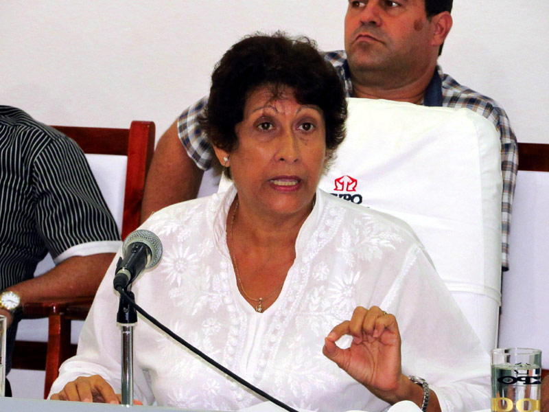La Ministra de Educación en Cuba, Ena Elsa Velázquez Cobiella, constató la marcha de los preparativos para el curso escolar 2019-2020. Fotos: Alexis del Toro ministra educacion 1