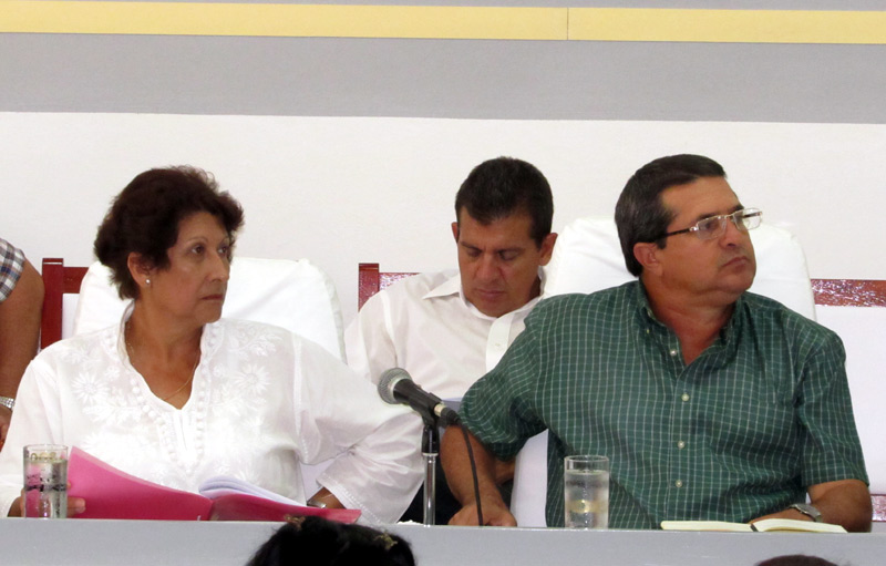 La Ministra instó a desarrollar un curso escolar superior, en el que se continúe potenciando el vínculo con la familia y se perfeccione la labor educativa. ministra educacion 4