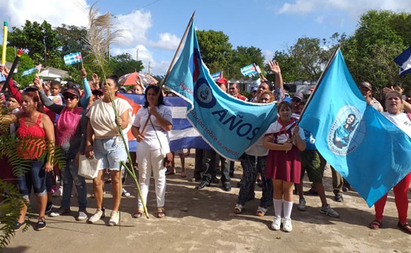 Bandera 60 aniv FMC