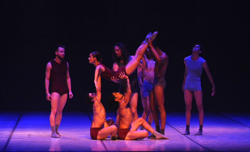 Confluyeron en el tabloncillo del “Suñol” alrededor de 21 bailarines, quienes distinguieron por la proyección escénica y la fuerza interpretativa codanza pepe hevia 03