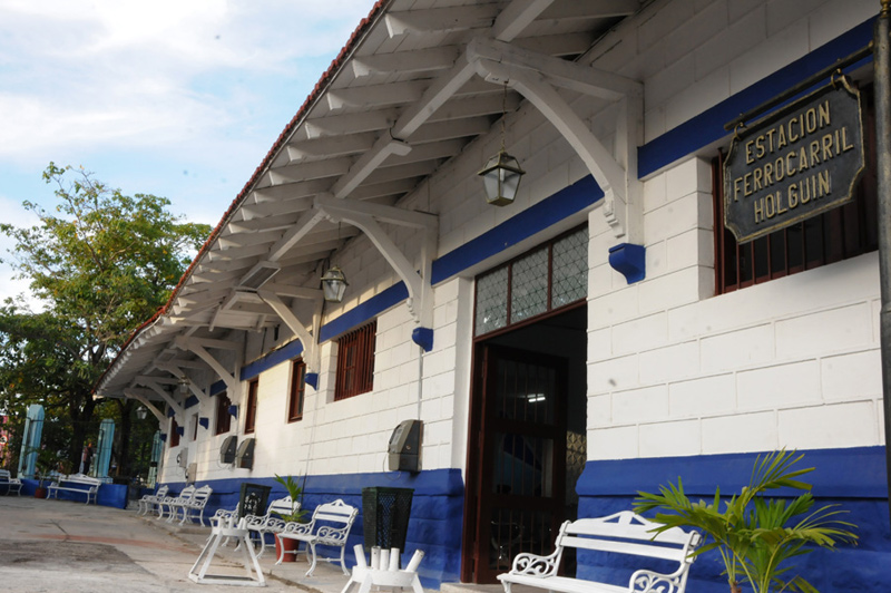Estación de ferrocarril en la ciudad de Holguín remodelada para estar al nivel del nuevo tren Habana-Holguín. Fotos: Elder Leyva obrasferrocarril1