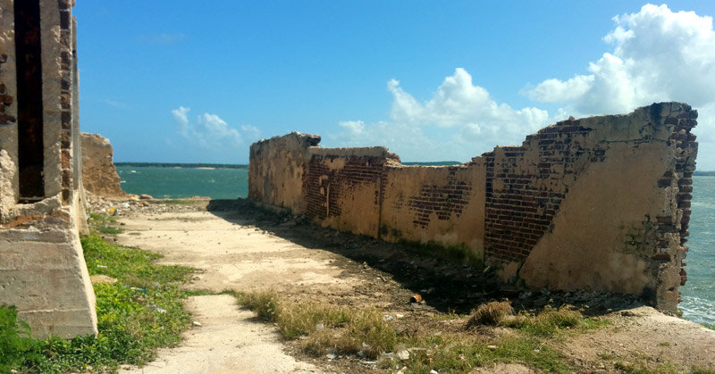 Antiguas ruinas de El Almacén. ruinas gibara 4