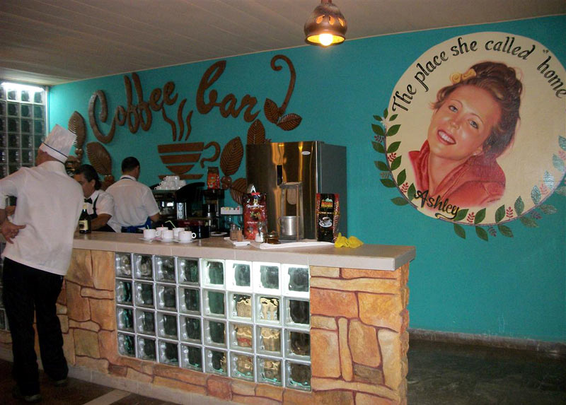 El Café Bar es el único bar especializado en café del hotel. / Fotos: del autor y Alexis del Toro ashley reportaje 3