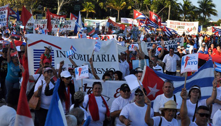 primero mayo Holguin1