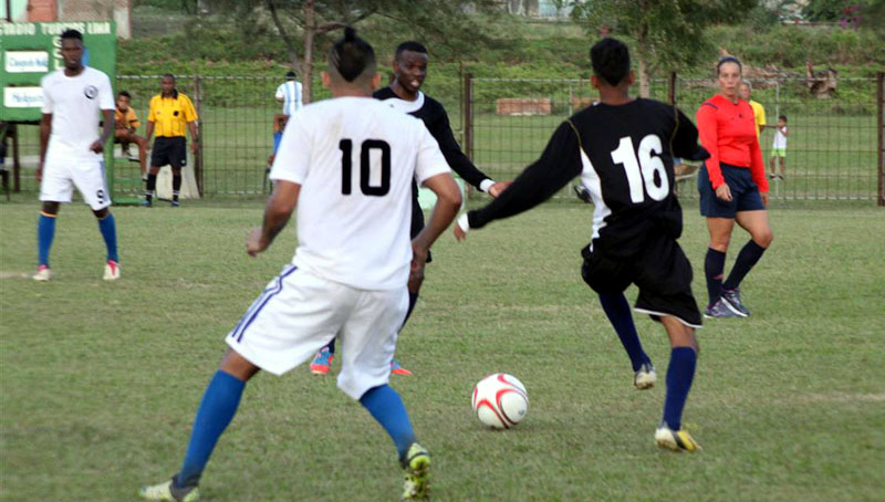Las panteras de Holguín debutarán el venidero día 9 de noviembre como visitador en Guantánamo, para luego recibir en el Turcios Lima, de Banes, a los multicampeones nacionales de Santiago de Cuba. Foto: Fernando Almanza futbol hg Liga cubana