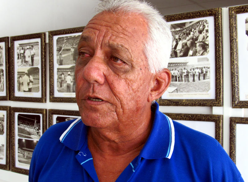 Francisco Martínez, director del elenco holguinero. beisbol femenino 2