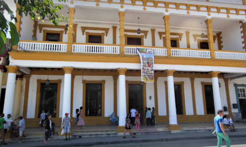 Casa de Cultura Manuel Dositeo Aguilera en Holguín. casacultura1