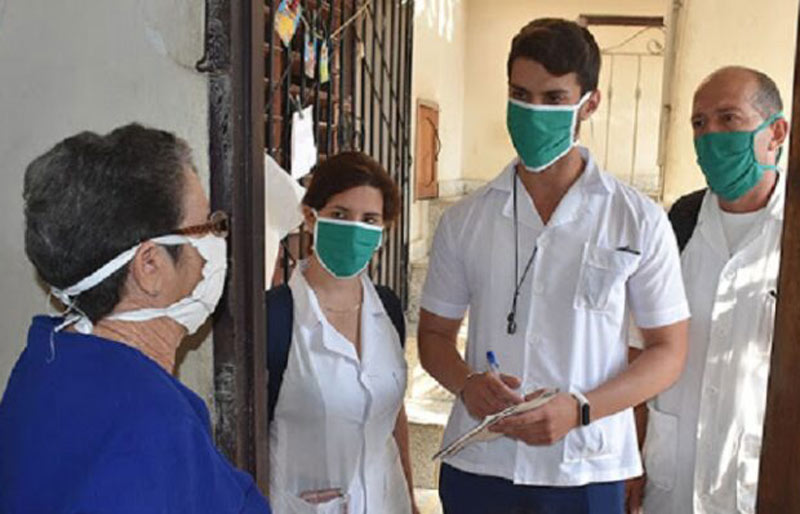 Más de 4 mil estudiantes de medicina se han incorporado a las pesquisas activas. Foto: Canal Caribe covid 19 Hg pesquisas