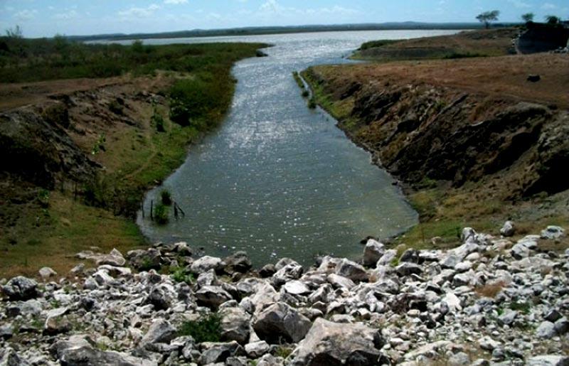 Laura lluvias presas Hg