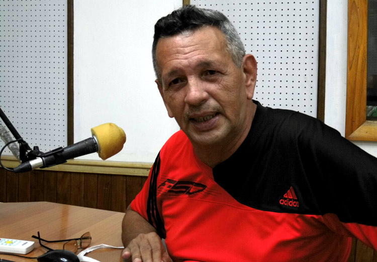 Una charla con César Hidalgo pareciera también un encuentro con la Historia. cesar hidalgo 1