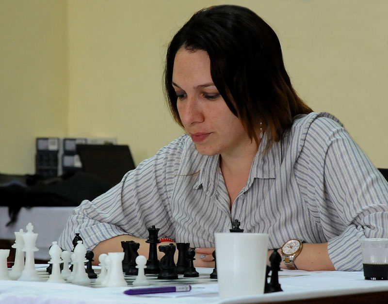 La holguinera Lisandra Llaudy marcha segunda del ranking nacional con 2305 puntos. Fotos: Carlos Rafael Ajedréz Nac Fem 2020 Llaudy C Rafael