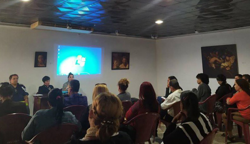 Durante el Balance Anual del Centro Provincial de Artes Plásticas de Holguín se analizaron resultados y proyecciones de la institución. Fotos de la autora Centro Arte Balande Darianna 1