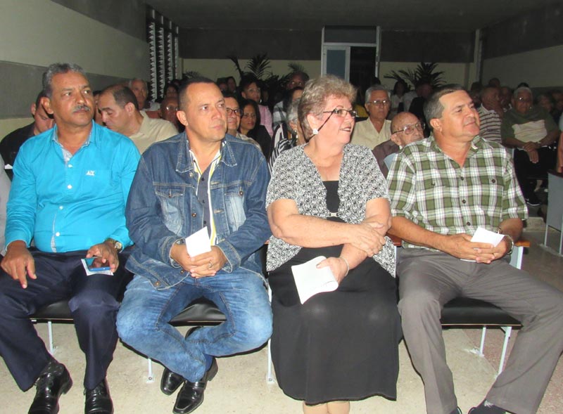 Las máximas autoridades del Gobierno y el Partido en el territorio estuvieron presentes en el acto Sala Unaic Alexis 02