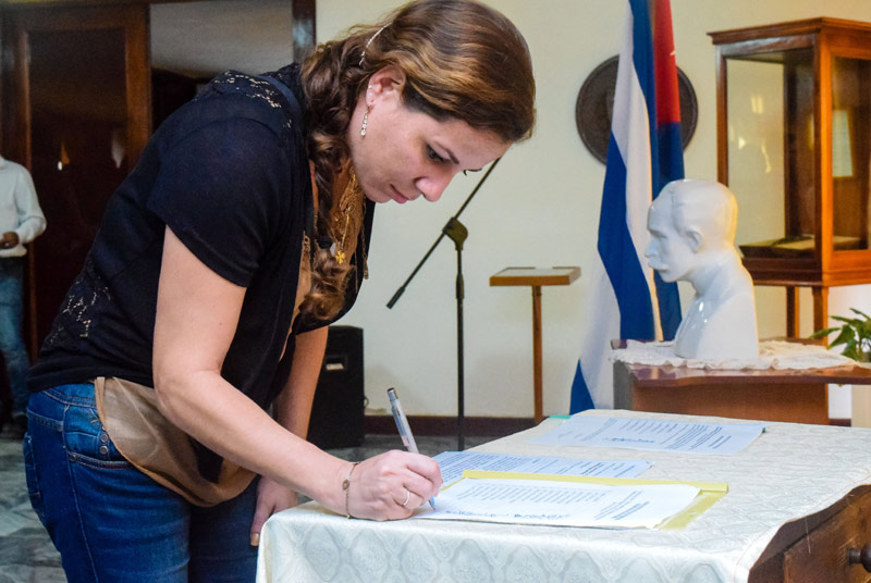 contraloria firma 1