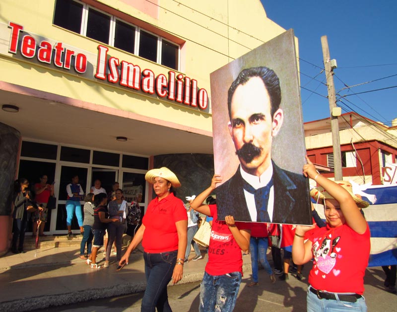 marti homenaje 8