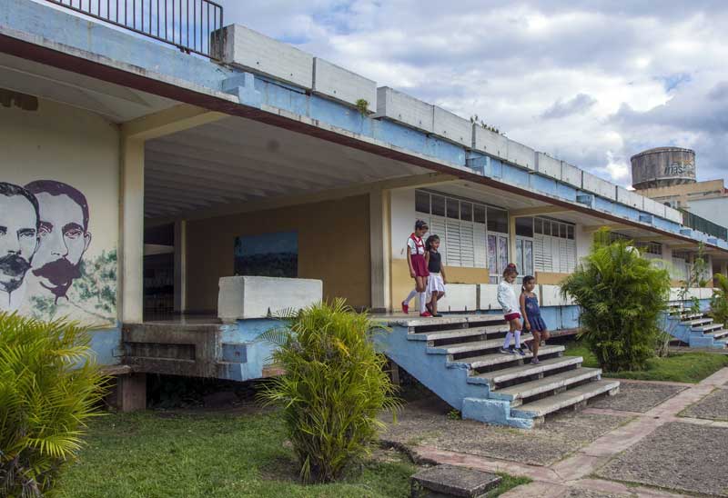 Centro mixto Biran W Parrao 2