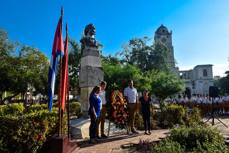 Cespedes tributo Heidi C 4 2