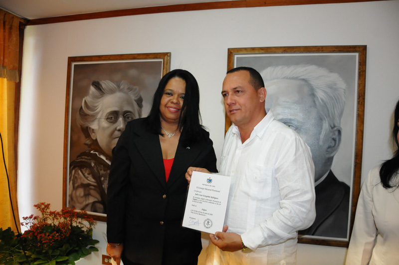 gobernadorholguin3
