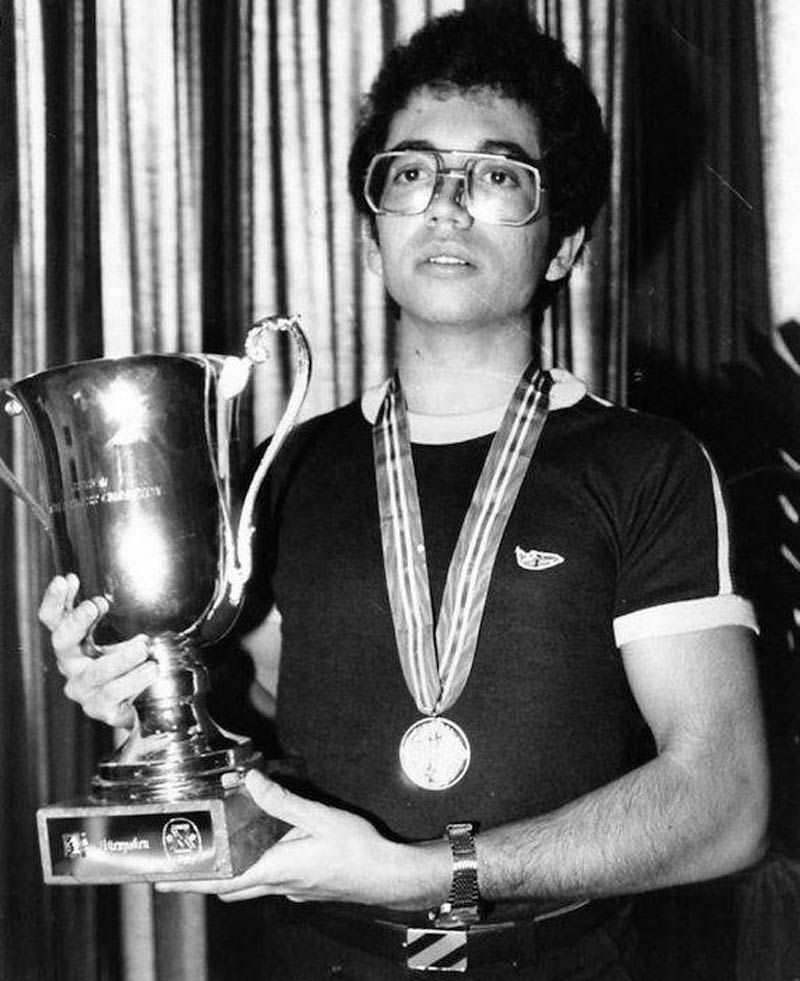 El Gran Maestro holguinero Walter Arencibia ganó el título mundial juvenil en Gausdal, Noruega, en agosto de 1986. Foto: ajedrezcuba Walter Arencibia campeon mu