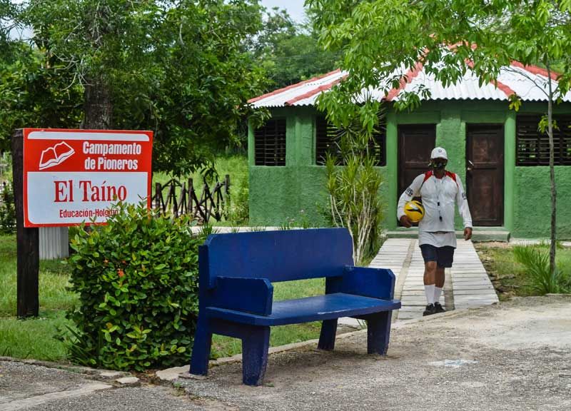 El Campamento docente-recreativo de pioneros El Taíno, reabrió sus puertas este verano. taino campamento 3