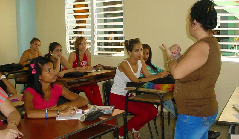 Enseñanza universitaria UHo
