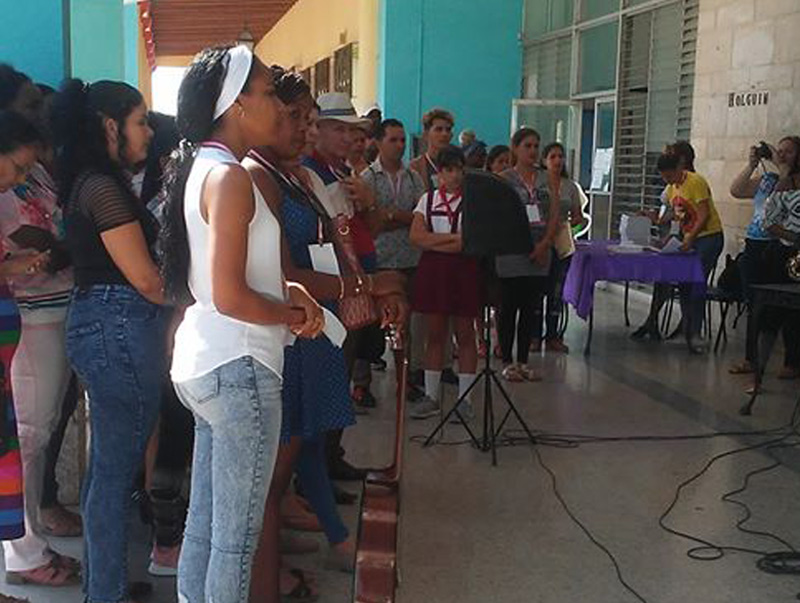 instructoresholguinM