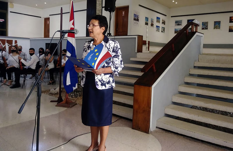 Embajadora de Bulgaria en Cuba Maria Donska 2