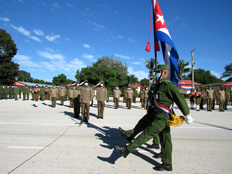 La ceremonia de ascenso conmemora el aniversario 64 del Desembarco del yate Granma y el Día de las FAR, este dos de diciembre FAR ascensos 4 ATH
