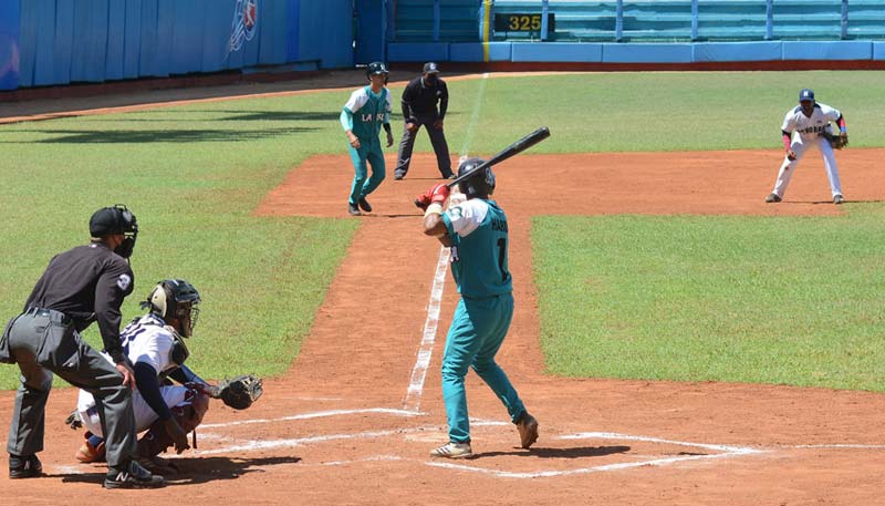Foto: Carlos Rafael Pelota hg vs Laisla CRD 01