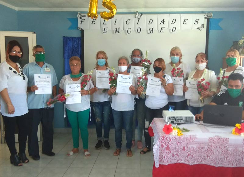 Fundadores de Encomed fueron reconocidos por los resultados alcanzados durante quince años de trabajo. Fotos de la autora Encomed aniversario 1