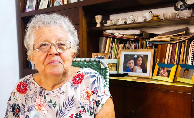 angela peña premio historia