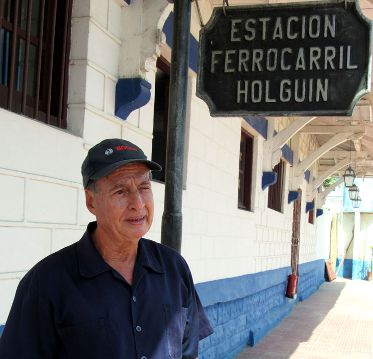 Feijó se ha convertido en uno de los imprescindibles de la estación de trenes de Holguín feijo tren 3