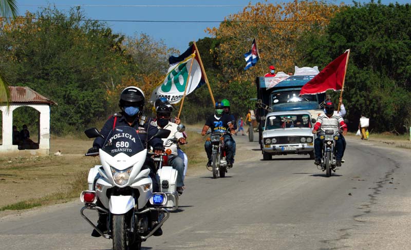 Cabalgata que custodia la Bandera 60 Aniversario de la Anap. ATH bandera anap U Noris 3