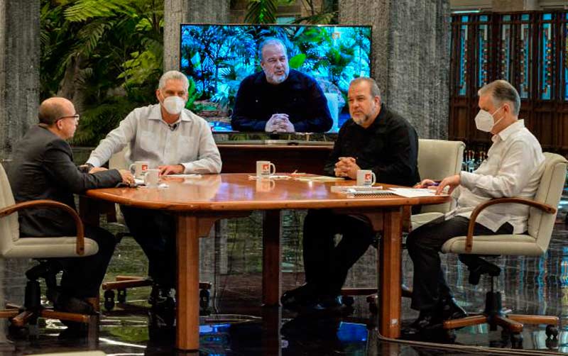 Díaz canel mesa redonda1