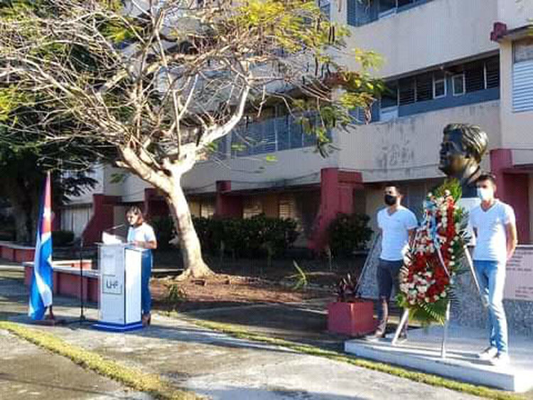 universitariosh 1