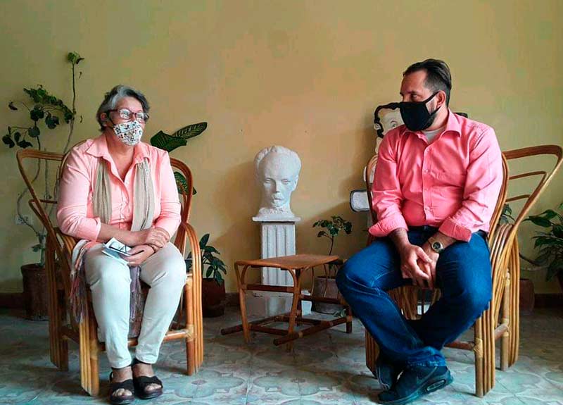 Historia Mayra SanMiguel 0 6