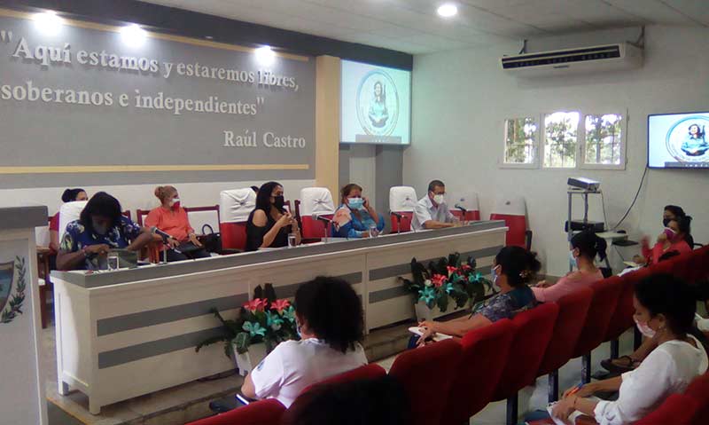 FMC expohguin 1