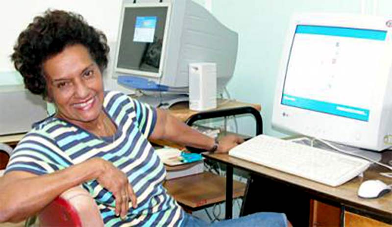 mujer marta rojas2