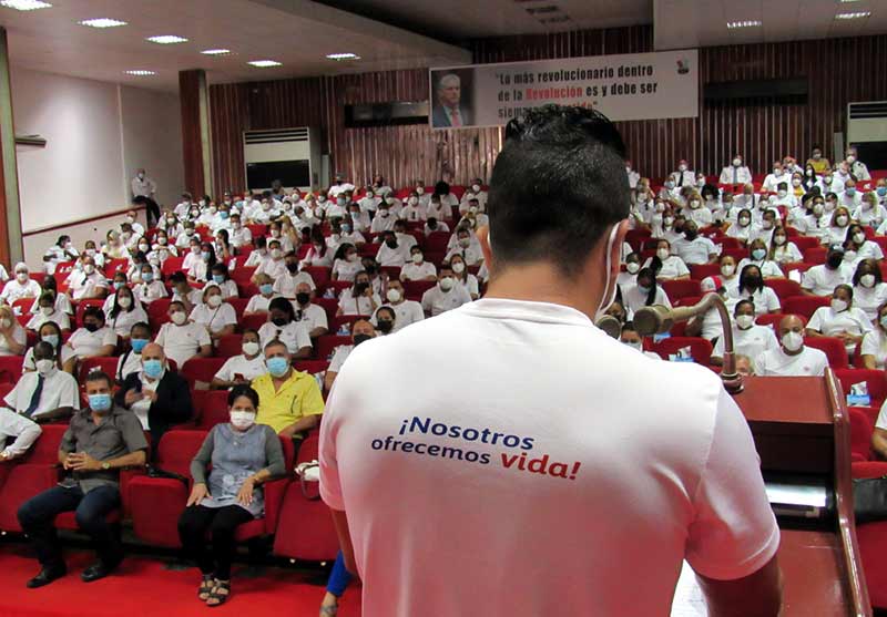 médicos Henry Reeve despedida ATH 6