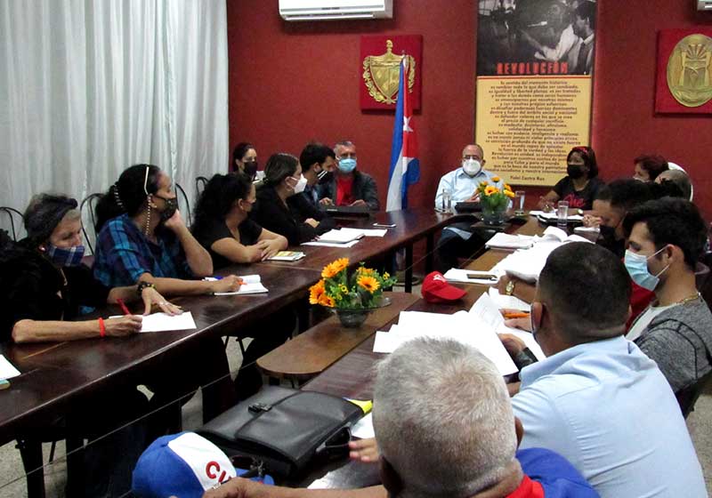 Broche Comisión
