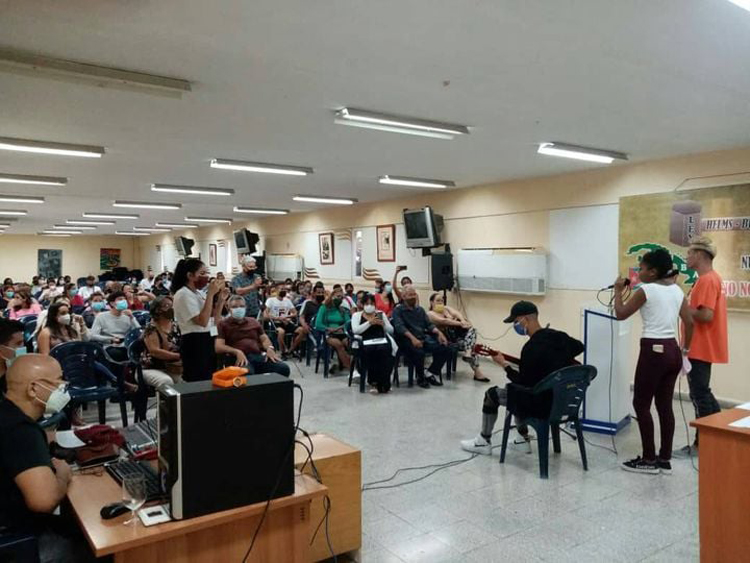 Holguin amistad pueblos