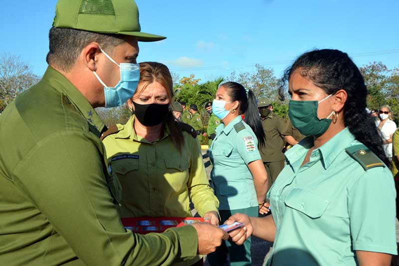 Minint militantes ATH 7